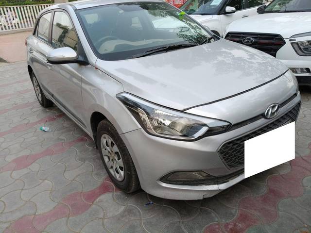 https://images10.gaadi.com/usedcar_image/4541539/original/processed_7c1e315a42488af66dc2de80fc19417d.jpg?imwidth=6400