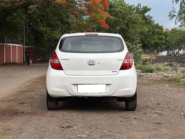 https://images10.gaadi.com/usedcar_image/4541543/original/processed_2931e51d03dc0b3bf9613e1872a7b46f.jpg?imwidth=6401