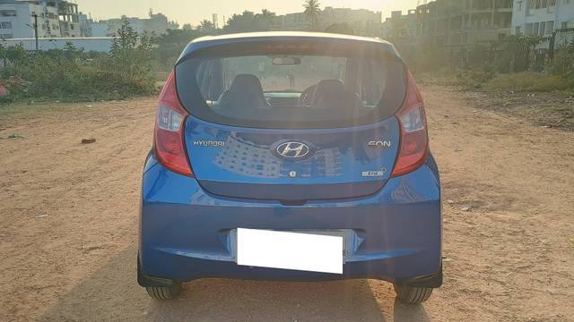 https://images10.gaadi.com/usedcar_image/4541553/original/processed_2814301d00b120cae1df4f278cd94afd.jpg?imwidth=6402