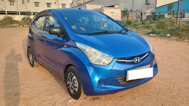 https://images10.gaadi.com/usedcar_image/4541553/original/processed_e6f649b84869bb0d05e487d8289b6e05.jpg?imwidth=6400