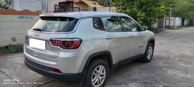 https://images10.gaadi.com/usedcar_image/4541602/original/processed_9cc96b07cc3e19d5566d3d973a42c875.jpg?imwidth=6401