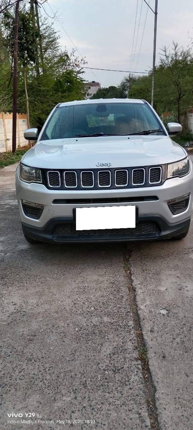 https://images10.gaadi.com/usedcar_image/4541602/original/processed_b13c98c0f6f88d7d4cc48c0f1c95f07b.jpg?imwidth=6400
