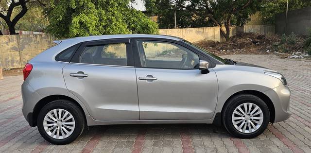 https://images10.gaadi.com/usedcar_image/4541611/original/2c030fcd52328de5e105b2cb5816d632.jpg?imwidth=6401