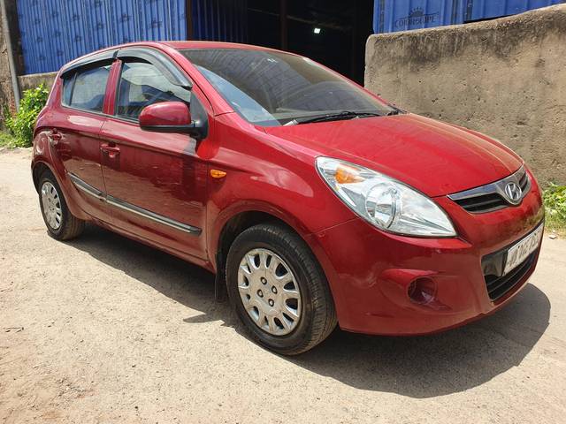 https://images10.gaadi.com/usedcar_image/4541620/original/processed_86fd6ee1f1320517e19581599755ea42.jpg?imwidth=6400