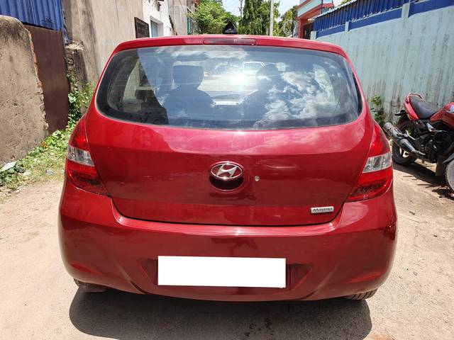 https://images10.gaadi.com/usedcar_image/4541620/original/processed_ba135f3ab2562b3ecfadcce1f94f5479.jpg?imwidth=6402