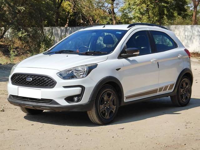 https://images10.gaadi.com/usedcar_image/4541629/original/processed_c6ff385f5549db0729df595ad982e670.jpg?imwidth=6400
