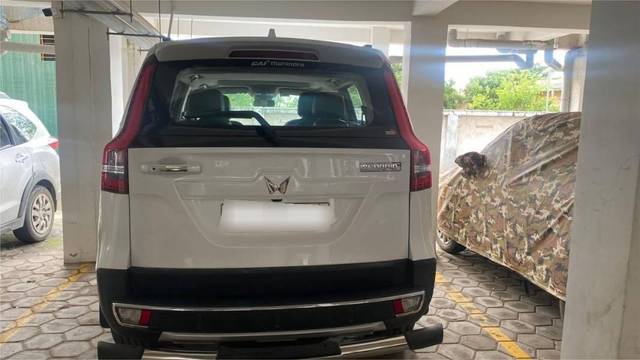 https://images10.gaadi.com/usedcar_image/4541640/original/processed_97a5135a-ef03-4603-b660-7c2d7ddccd05.jpg?imwidth=6401