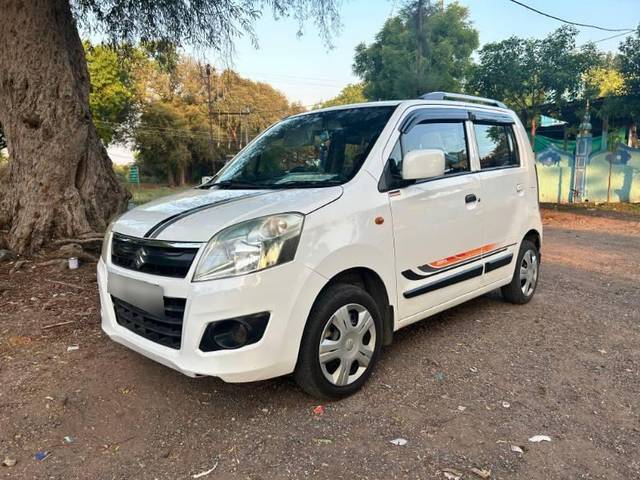 https://images10.gaadi.com/usedcar_image/4541647/original/processed_90ff6cec-a4f2-4191-bbce-999197a67c3a.jpg?imwidth=6402