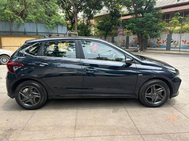 https://images10.gaadi.com/usedcar_image/4541656/original/processed_f1de26ca4e5306841ab3512c7350bede.jpeg?imwidth=6401