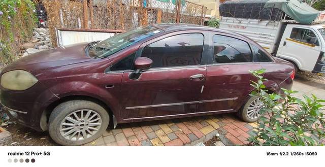 https://images10.gaadi.com/usedcar_image/4541726/original/processed_33b48fe9-a97e-454d-a060-45ca23cd3f23.jpeg?imwidth=6401
