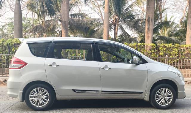 https://images10.gaadi.com/usedcar_image/4541739/original/f2f9f73bf99d735ed8cb29345556ce80.jpeg?imwidth=6401