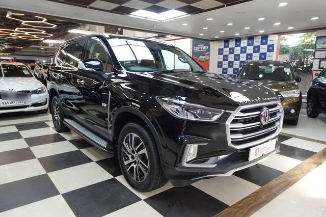 https://images10.gaadi.com/usedcar_image/4541742/original/processed_b36a9e0b65b06691abf66a44f3411d2a.jpg?imwidth=6400