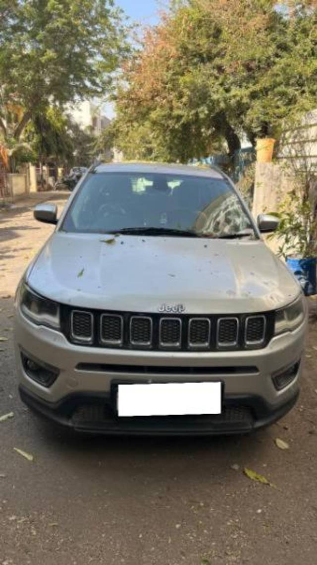 https://images10.gaadi.com/usedcar_image/4541753/original/processed_bd7e0d1d-615f-43c6-9550-e7f4aa4b11ef.jpeg?imwidth=6401