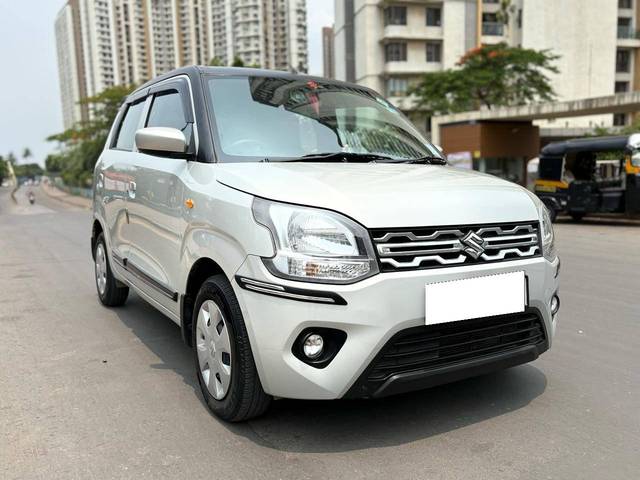 https://images10.gaadi.com/usedcar_image/4541777/original/processed_dbff19a537f5abd13f5b376908b9816a.jpg?imwidth=6400