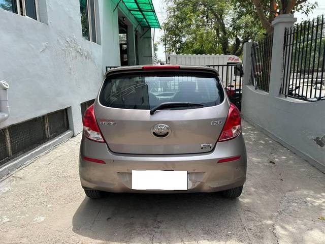 https://images10.gaadi.com/usedcar_image/4541781/original/processed_1cd3d220-535a-422a-b080-479b2681e543.jpg?imwidth=6402