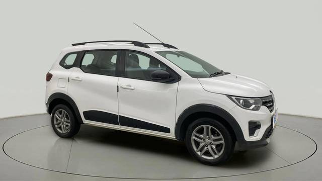 https://images10.gaadi.com/usedcar_image/4541797/original/c2a578d4777b5c64a96b4d8e06ad6234.jpg?imwidth=6400