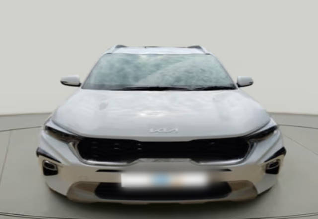 https://images10.gaadi.com/usedcar_image/4541803/original/ba0a065e-7e60-4cb7-91b0-c461f70929af.?imwidth=6402