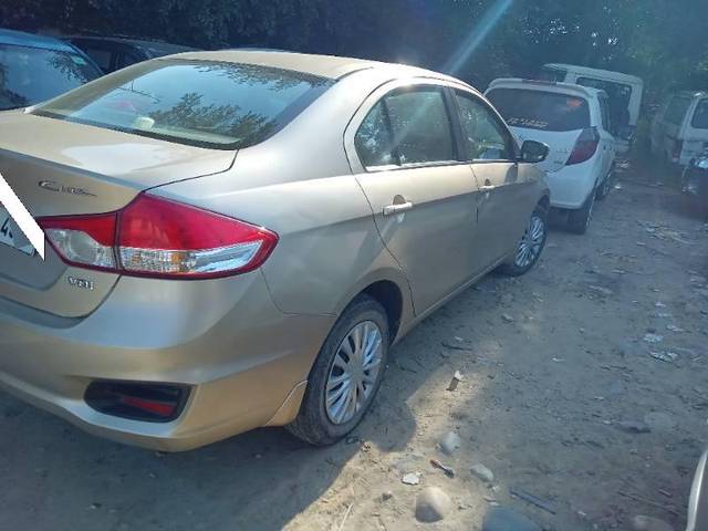 https://images10.gaadi.com/usedcar_image/4541855/original/processed_c1199c52-ad9b-4bf8-82e3-60a0a45ac4e4.jpg?imwidth=6400