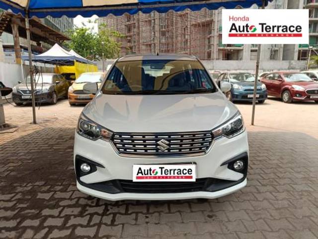 https://images10.gaadi.com/usedcar_image/4541874/original/c12646cc539b79f5b7fc82e8800e88ac.jpeg?imwidth=6400