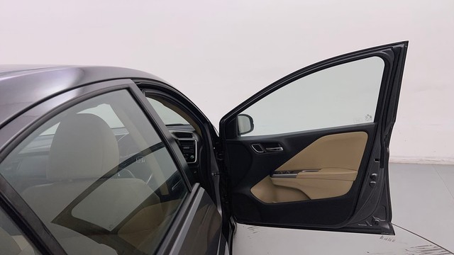 Second-hand 2017 Honda City VX MT for sale in Ghaziabad-16