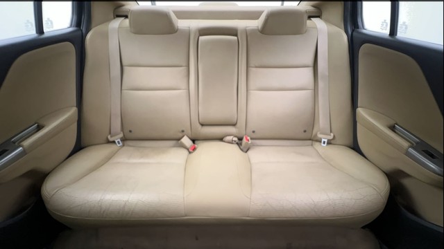 Second-hand 2017 Honda City VX MT for sale in Ghaziabad-24