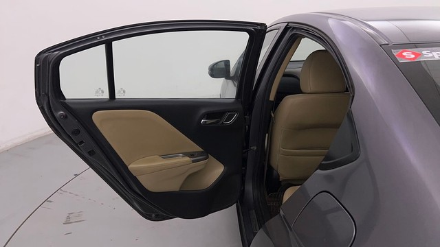 Second-hand 2017 Honda City VX MT for sale in Ghaziabad-25