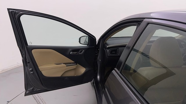 Second-hand 2017 Honda City VX MT for sale in Ghaziabad-23