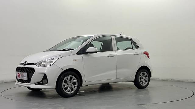 https://images10.gaadi.com/usedcar_image/4541893/original/24c0dd8692985d8b6c746e1e5e75727c.JPG?imwidth=6400
