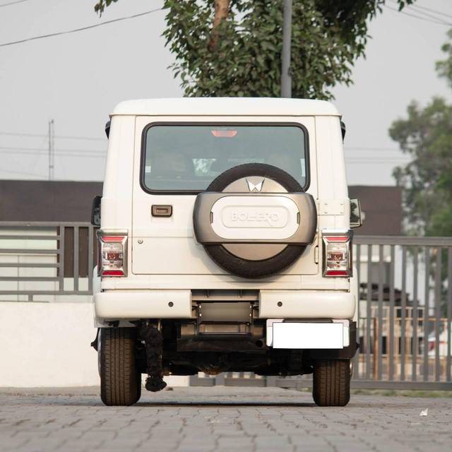 https://images10.gaadi.com/usedcar_image/4541895/original/processed_5d77b11a93ce9d81ae31773fe40f9a43.jpg?imwidth=6402