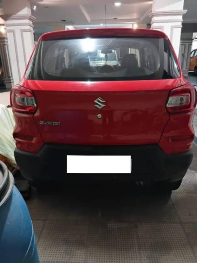 https://images10.gaadi.com/usedcar_image/4541905/original/processed_26428dfa-0563-4fb7-8f74-5d282f903db9.jpg?imwidth=6402
