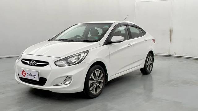 https://images10.gaadi.com/usedcar_image/4541929/original/cb1207f5676f56ac29bf3d62b1623130.JPG?imwidth=6400