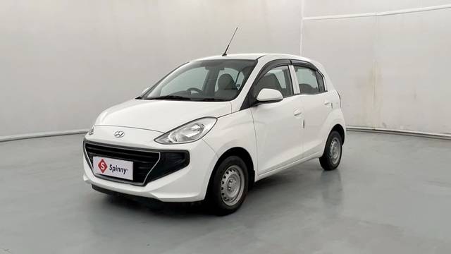https://images10.gaadi.com/usedcar_image/4541930/original/d8bd653965309dd27ba04c9cf5f003e2.JPG?imwidth=6400