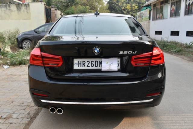 https://images10.gaadi.com/usedcar_image/4541945/original/4c21a303defbb214d25d268ceb3aa2a9.jpg?imwidth=6402