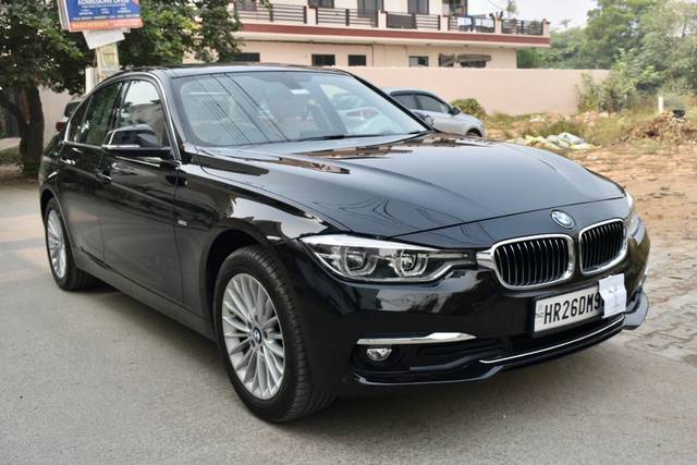 https://images10.gaadi.com/usedcar_image/4541945/original/8c92a72f5439ba659d3d2f5047079c0a.jpg?imwidth=6400