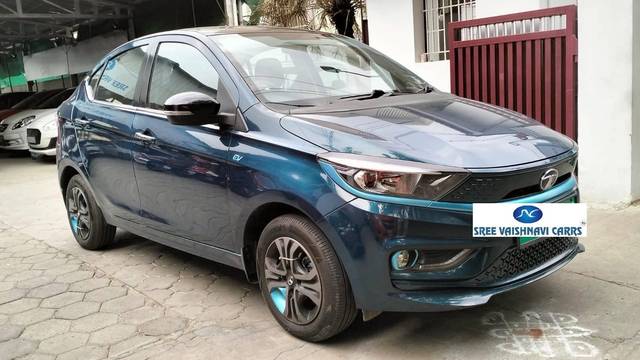 https://images10.gaadi.com/usedcar_image/4541953/original/processed_6d01f83a2e1abb1a2a098dc2be63fea7.jpeg?imwidth=6400