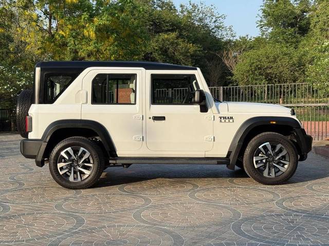 https://images10.gaadi.com/usedcar_image/4541972/original/processed_44f1848157feca39384dd46d7a903c4d.jpg?imwidth=6401