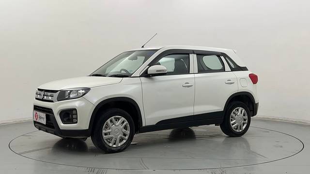 https://images10.gaadi.com/usedcar_image/4541982/original/8dda57524f83e78de70635dd0f3ba1c4.JPG?imwidth=6400