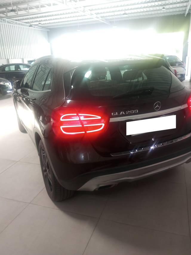 https://images10.gaadi.com/usedcar_image/4541999/original/processed_ff0964891067eb9ec4dfb2af19f26d57.jpg?imwidth=6401