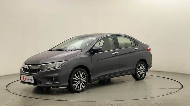 https://images10.gaadi.com/usedcar_image/4542034/original/06943dc55e8825d6008683cd1cb392de.JPG?imwidth=6400