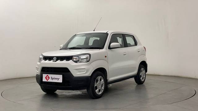 https://images10.gaadi.com/usedcar_image/4542067/original/faa9ef4f752be6b64b3ad81fea6b0996.JPG?imwidth=6400