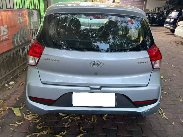 https://images10.gaadi.com/usedcar_image/4542128/original/processed_2fee2086-30bd-4651-9a9e-66104a77cb83.jpeg?imwidth=6401