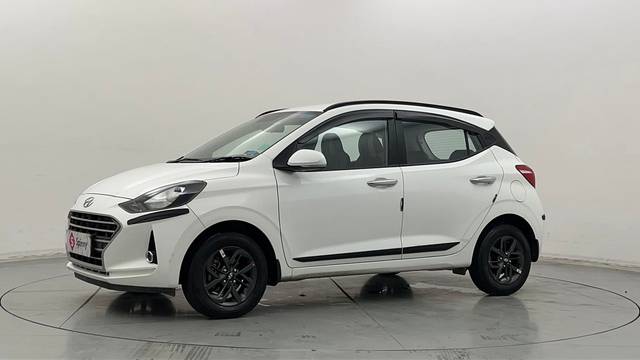 https://images10.gaadi.com/usedcar_image/4542132/original/bdfb19fa76a26748ff20e12df0f9be3b.JPG?imwidth=6400
