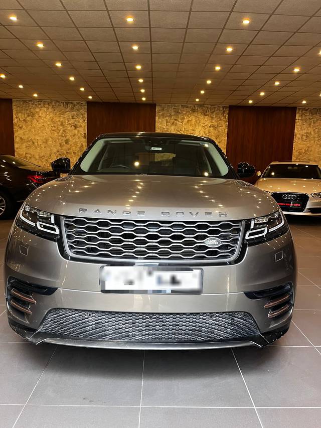 https://images10.gaadi.com/usedcar_image/4542136/original/processed_3207e8477ef1330918bb77721c12aeda.jpg?imwidth=6400