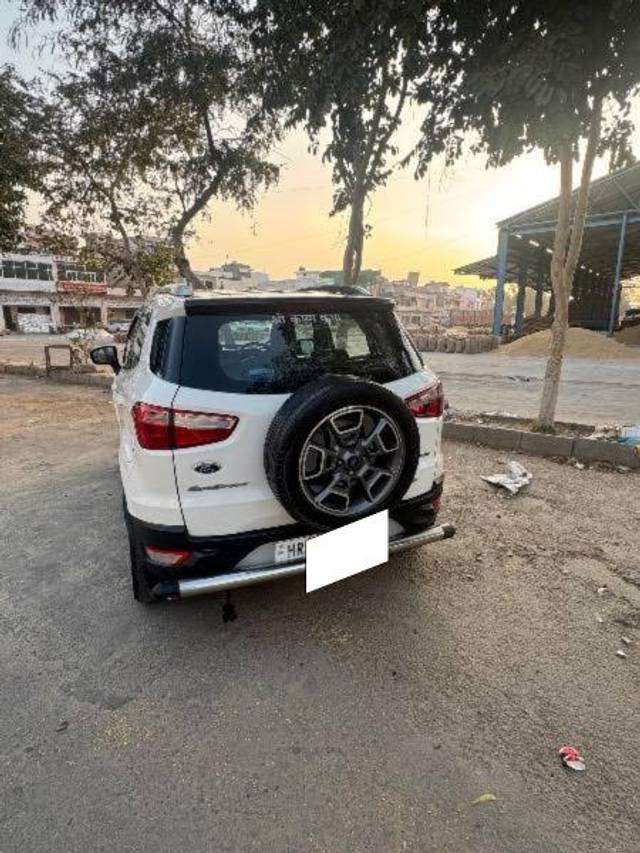 https://images10.gaadi.com/usedcar_image/4542146/original/processed_97654fd1-8aa4-4cf8-b185-8903c3b8ad1b.jpeg?imwidth=6401
