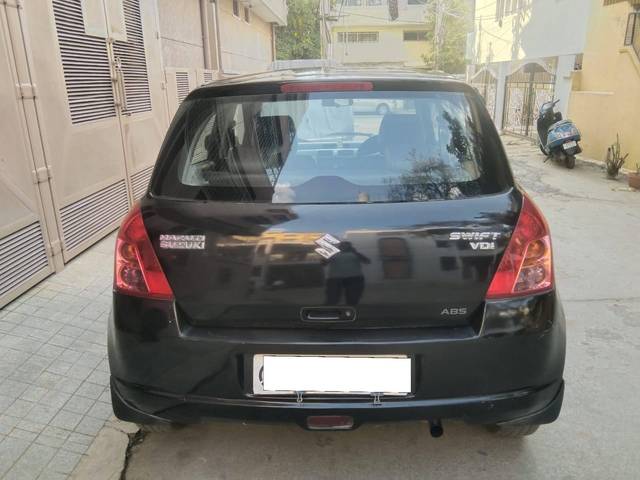 https://images10.gaadi.com/usedcar_image/4542148/original/processed_c9b482a3f08981536abf5e9d40d443d4.jpg?imwidth=6402