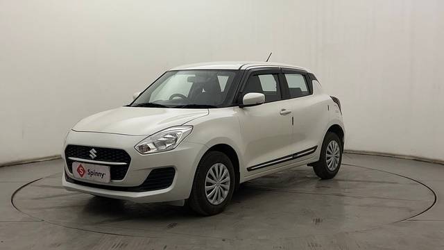 https://images10.gaadi.com/usedcar_image/4542152/original/f89caf62e30067ce0e369d42b530eebf.JPG?imwidth=6400