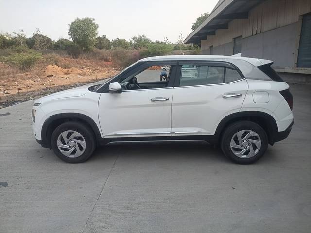 https://images10.gaadi.com/usedcar_image/4542163/original/f3fd31db5b7153653d6b8198263e3580.jpg?imwidth=6400
