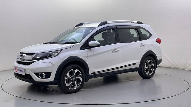 https://images10.gaadi.com/usedcar_image/4542224/original/bdf9326cfc285e365015a63874f0e7ec.JPG?imwidth=6400