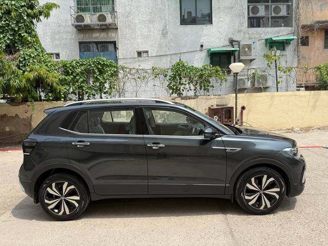 https://images10.gaadi.com/usedcar_image/4542266/original/0ba73885a5f8265c6010fdcd1972fda9.jpg?imwidth=6402