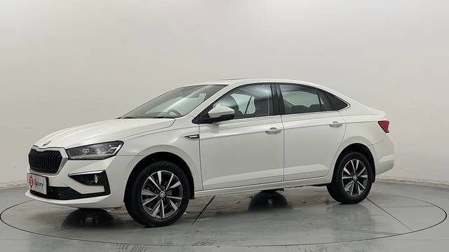 https://images10.gaadi.com/usedcar_image/4542280/original/667b4e7c98db153e6fc755028b333b13.JPG?imwidth=6400